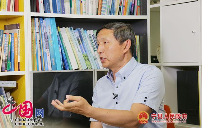 专家教你怎样给垃圾分类：分三类，有个小技巧